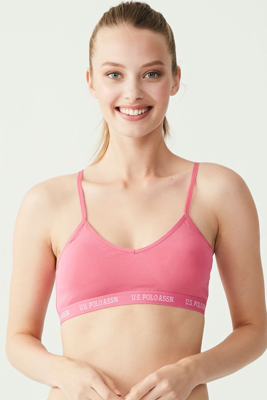 

Топ с мягкой чашкой U.S. Polo ASSN 85B Фуксия