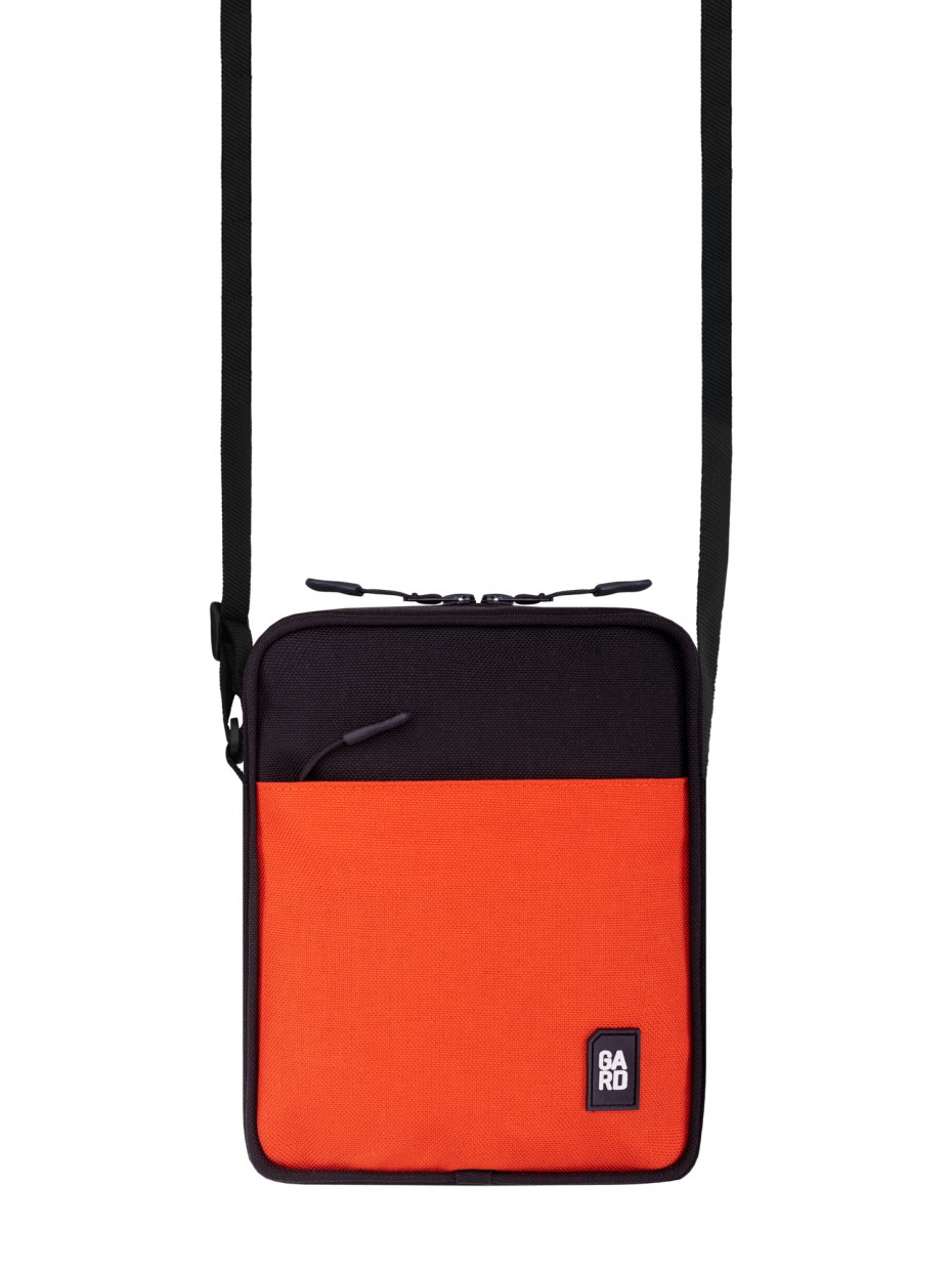 

Сумка GARD CORDURA 1000D MESSENGER MINI-3 с оранжевым карманом 4/19 черный 1604