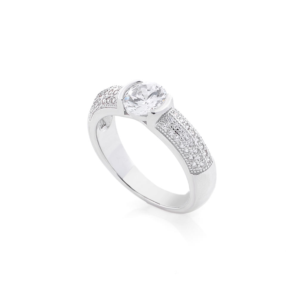 

Серебряное кольцо ОНИКС с фианитами 18 мм (вес 4.3 г) модели пр-111844-4,3-18