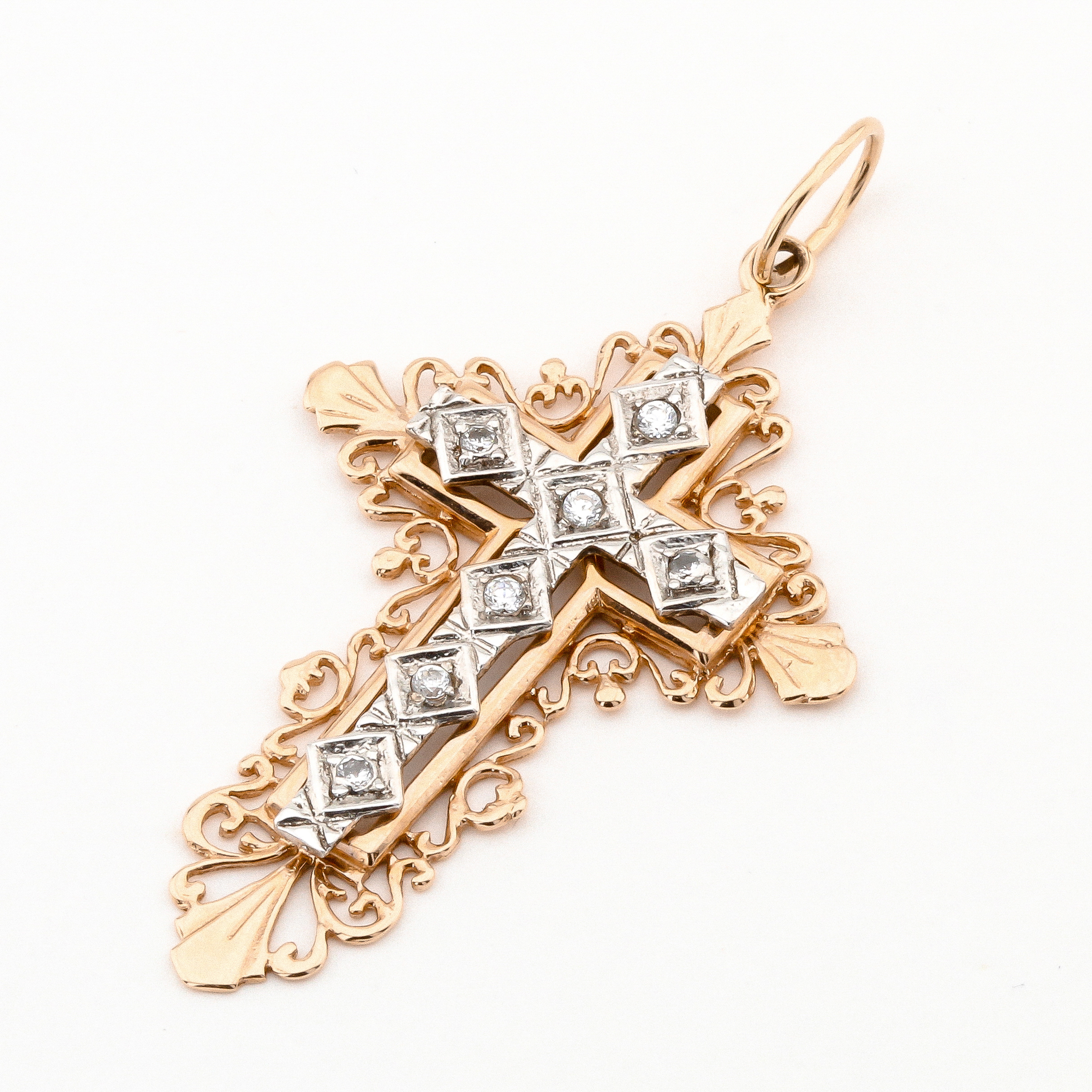 

Золотой крестик с фианитами kp13118 Диамант