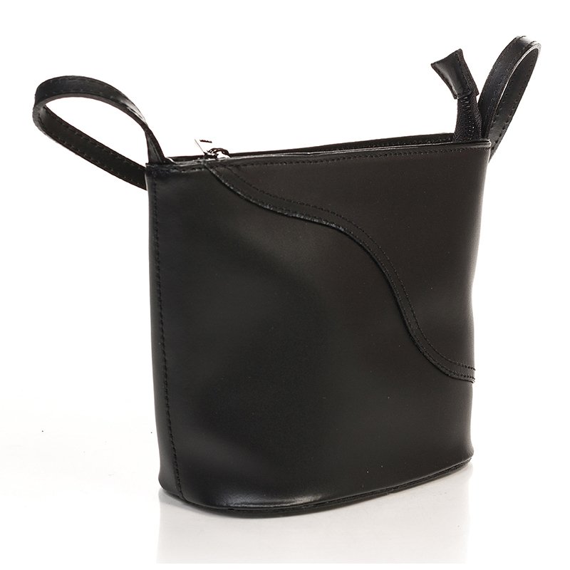 

Женская кожаная сумка Italian Bags Черный