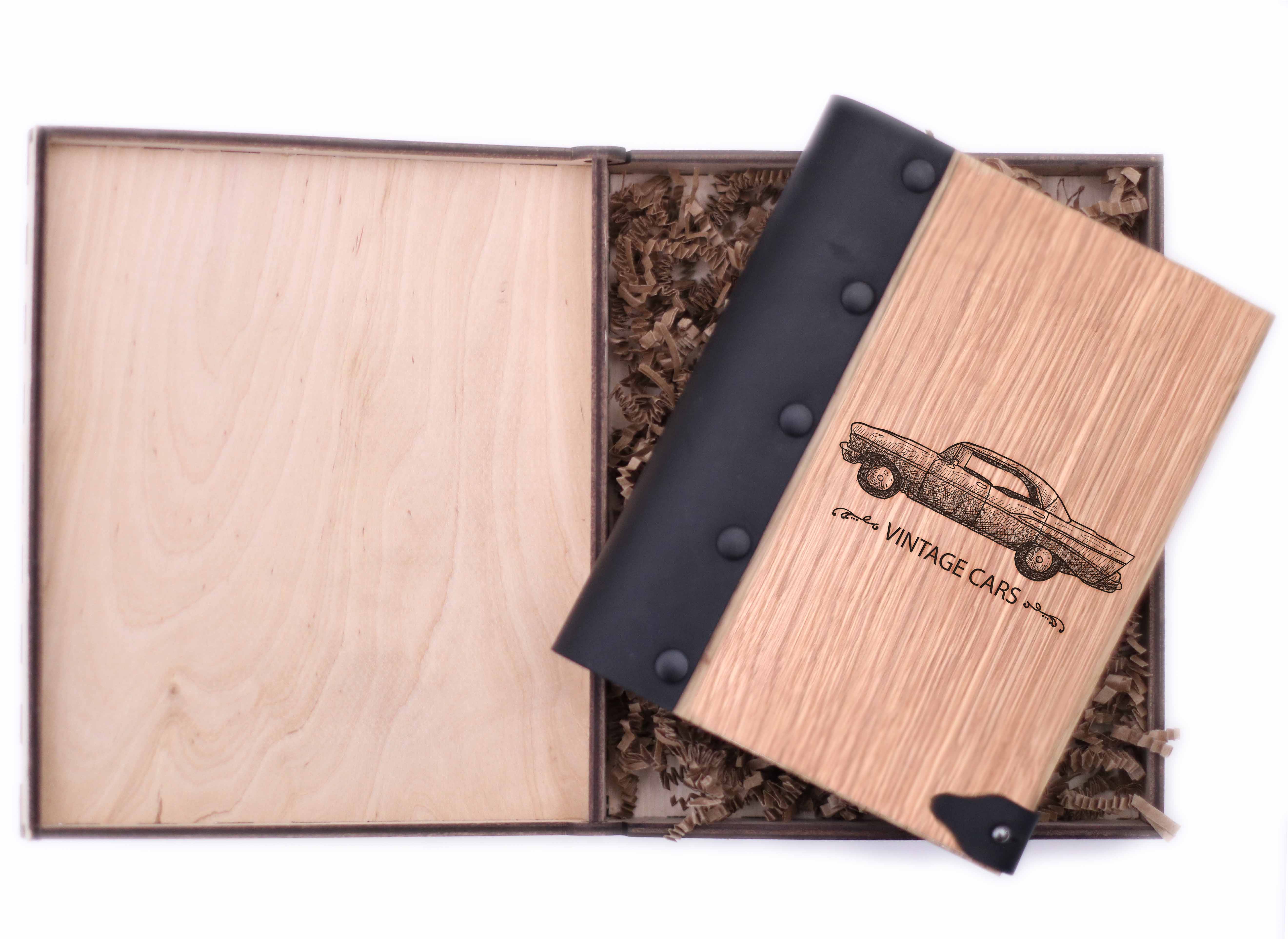 

БлокнотWOODEN NOTEBOOK Vintage Cars 01 Деревянная обложка А6 в точку 80 листов (WN0030)