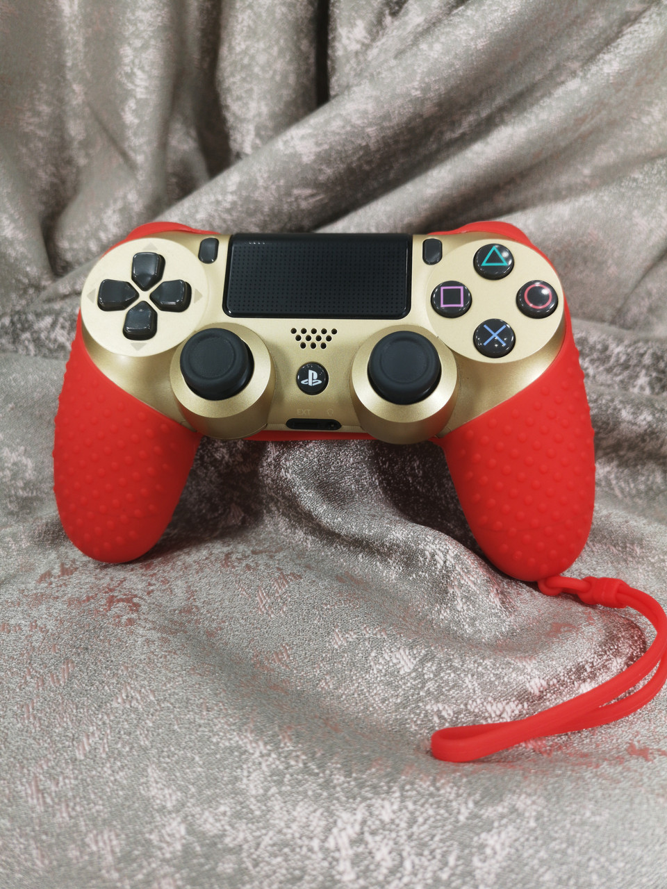 

Силиконовый чехол Game Teh X Light для PS4 dualshock 4 (Арт. 20106)