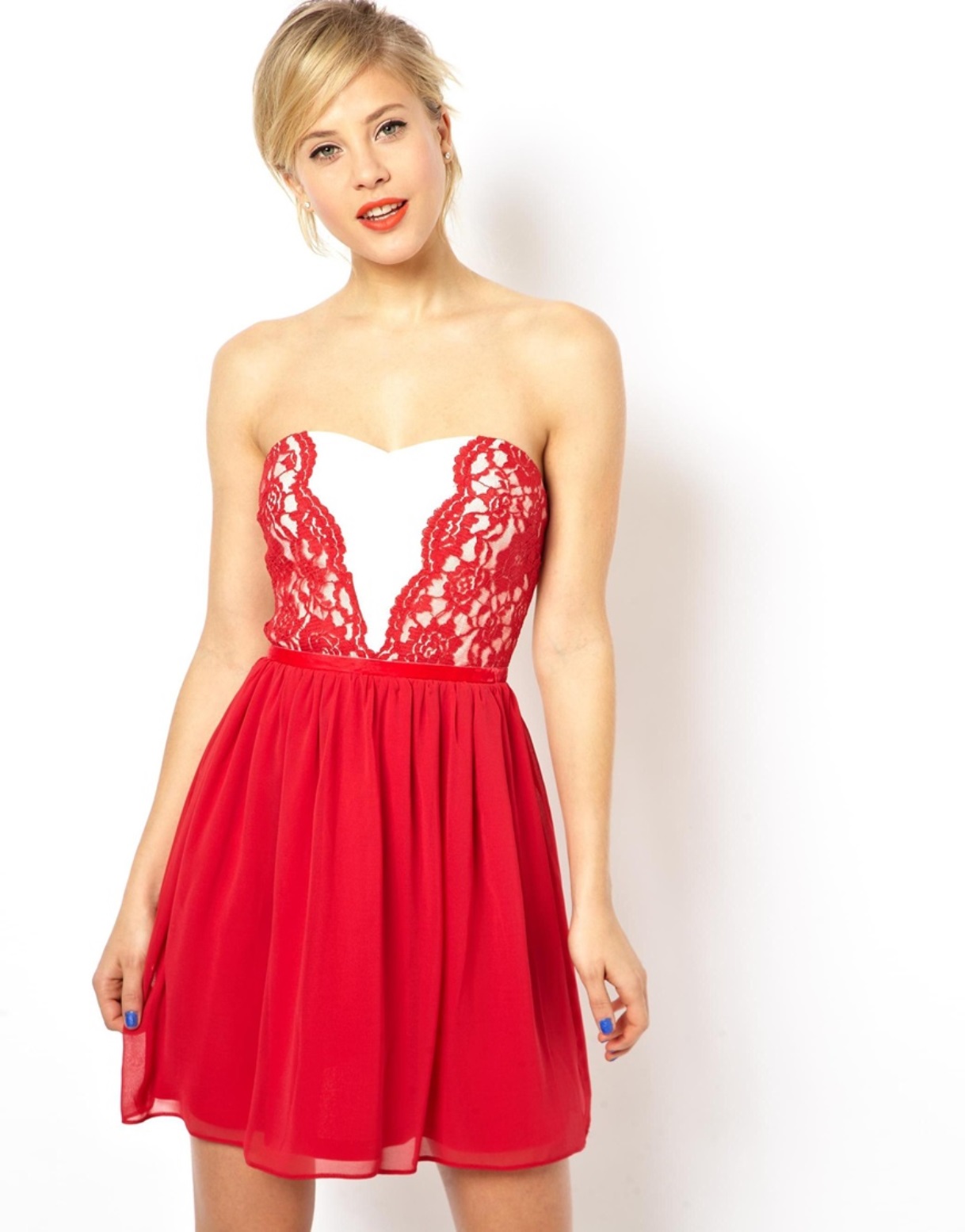 

Платье-бандо с кружевной вставкой ASOS AS407289  Красный, Платье-бандо с кружевной вставкой ASOS AS407289 S Красный