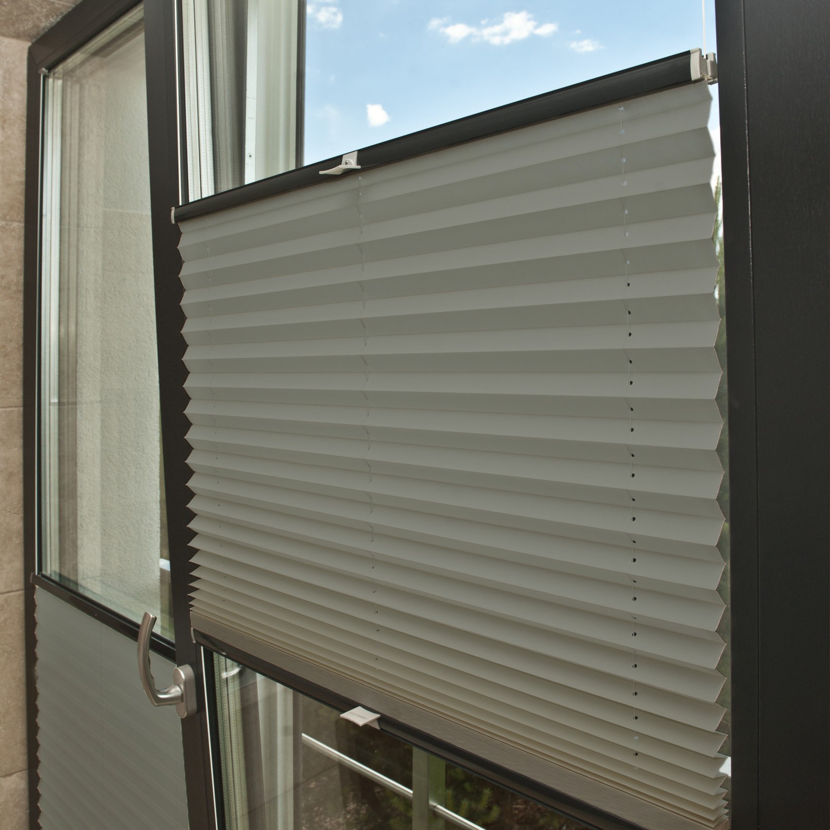 

Жалюзи плиссе Twist pearl Кашемировый (1-226) 70x150 см