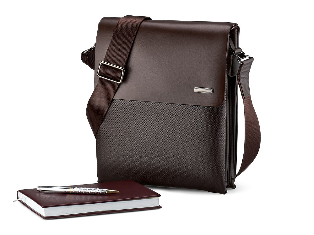

Кожаная вертикальная мужская сумка LeGRAND collection 319-3 Brown коричневая