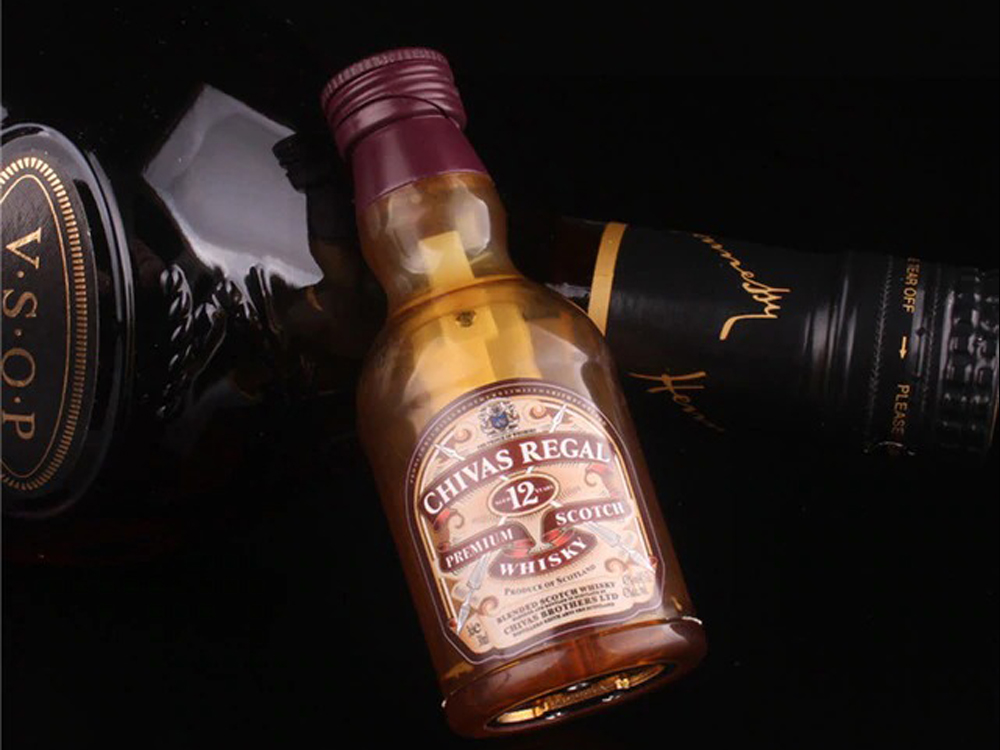 

Зажигалка BauTech Chivas Regal газовая Черный (1008-186-01)