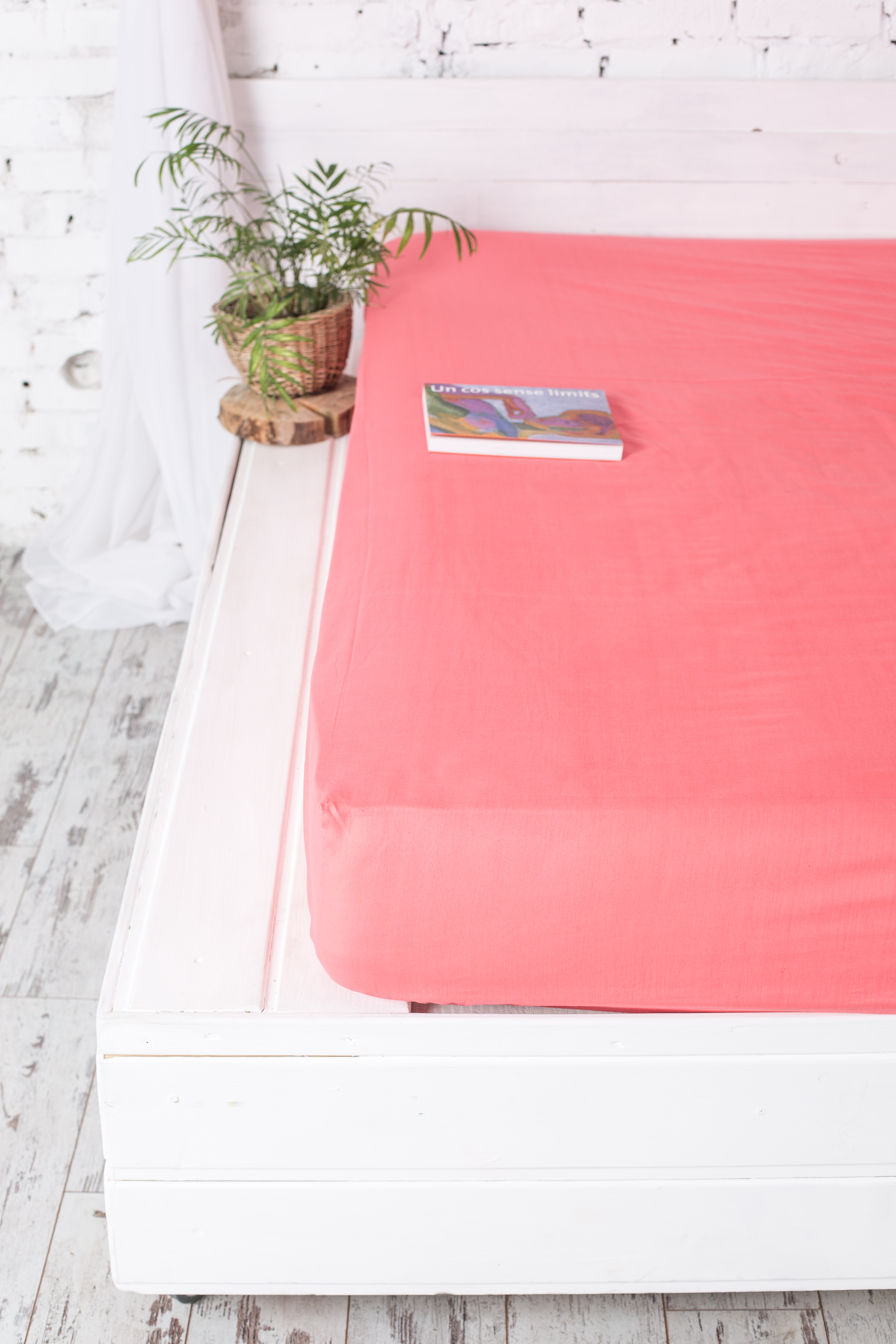 

Простынь на резинке Novita Sweet Coral 90х200 см (90*200 рис.00-0359 Sweet Coral)