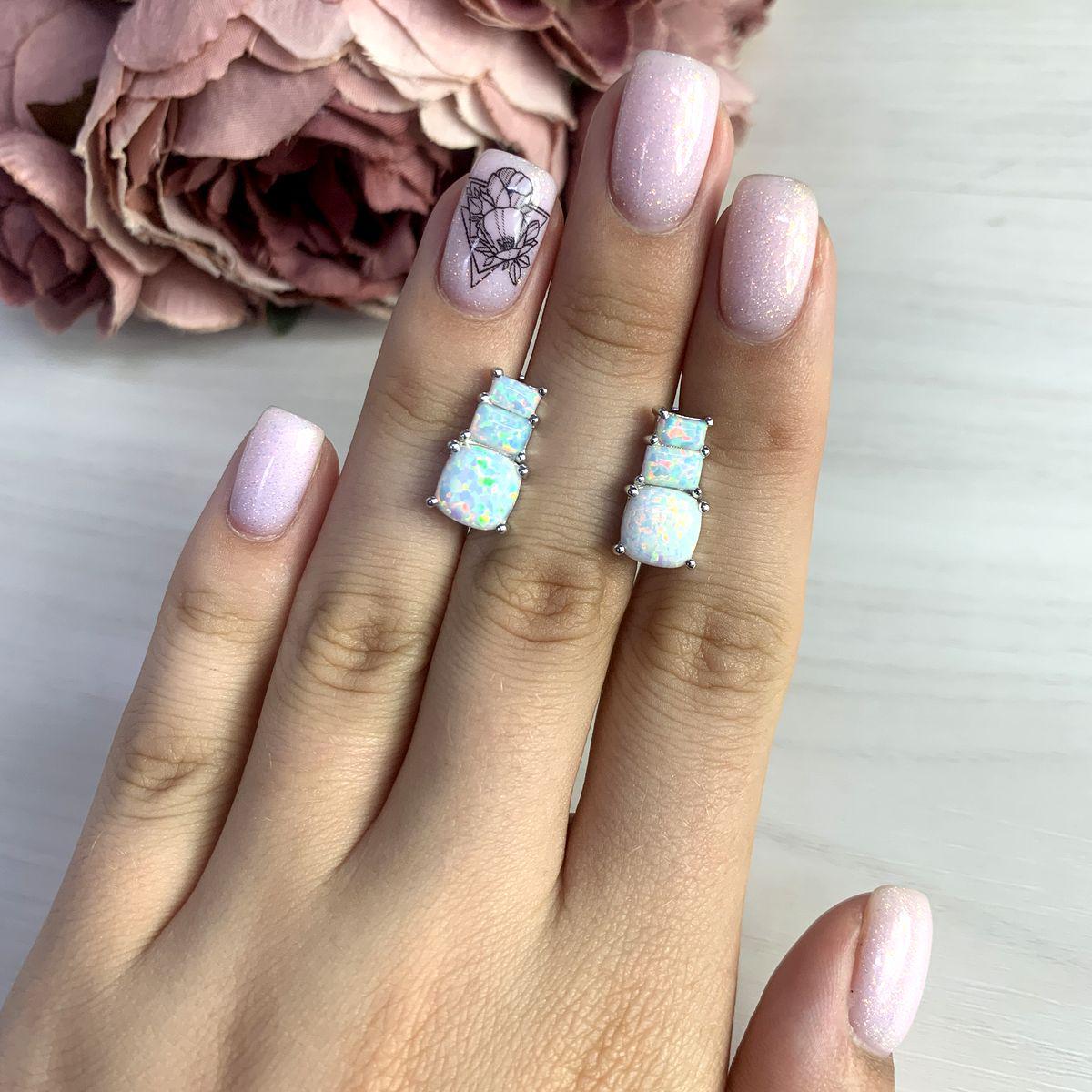 

Серебряные серьги SilverAlex с опалом