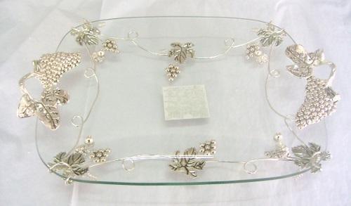 

Блюдо прямоугольное с ручками декоративное Grapes 44х29х8см Samp;T ST-37200