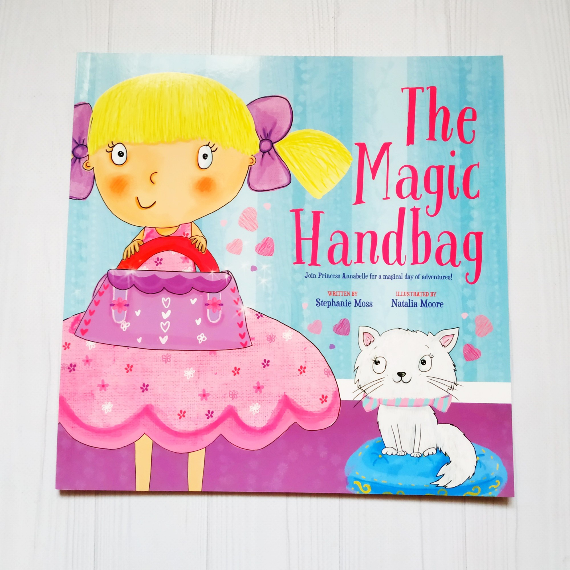 

Книга на английском The Magic Handbag