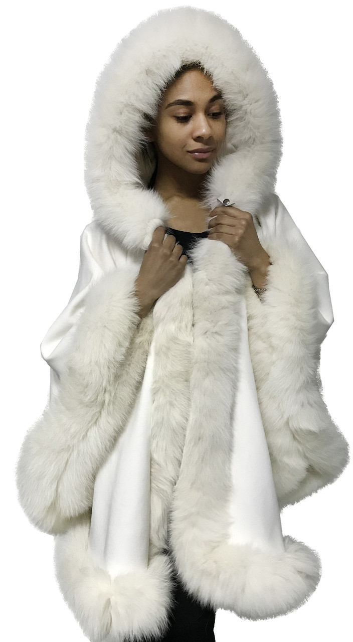 

Пончо Кейп Пальто с капюшоном RizhikOva 85 см Ivory One size RO-1624