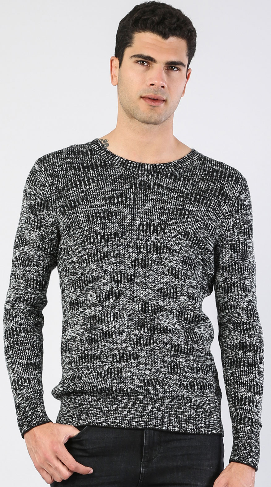 

Джемпер Colin's CL1035108BLK M