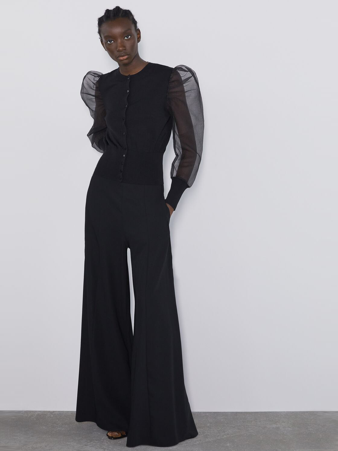 

Брюки Zara 01608235800 XS Черные