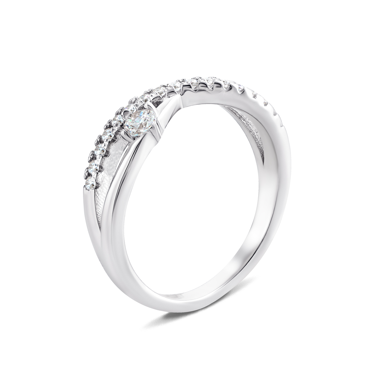 

Серебряное кольцо с фианитами 16 размер 1RI63429
