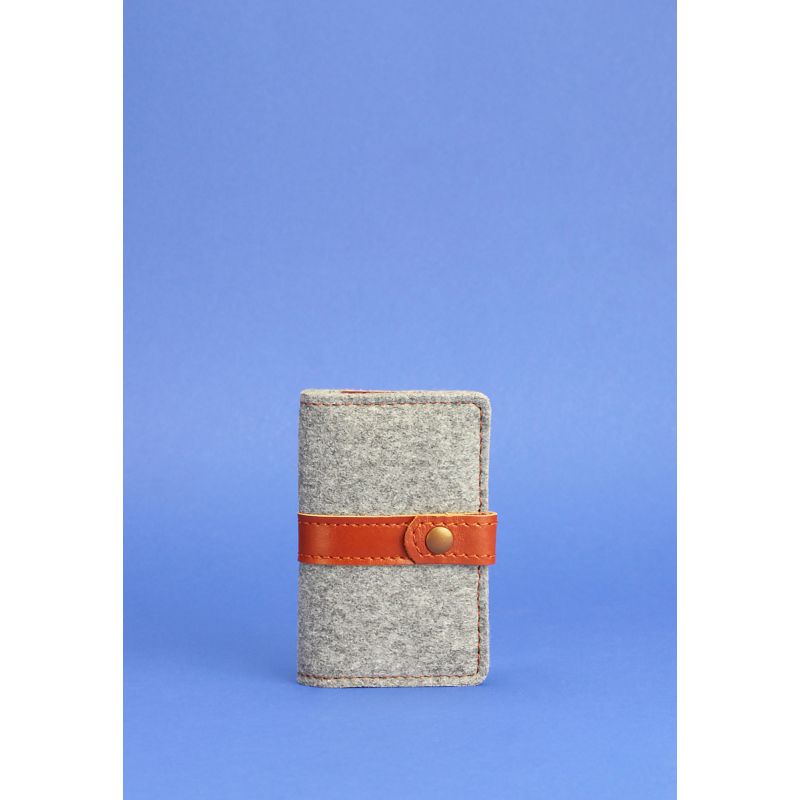 

Фетровый кард-кейс 6.1 с кожаными коричневыми вставками BlnkntBN-KK-6-1-felt-k