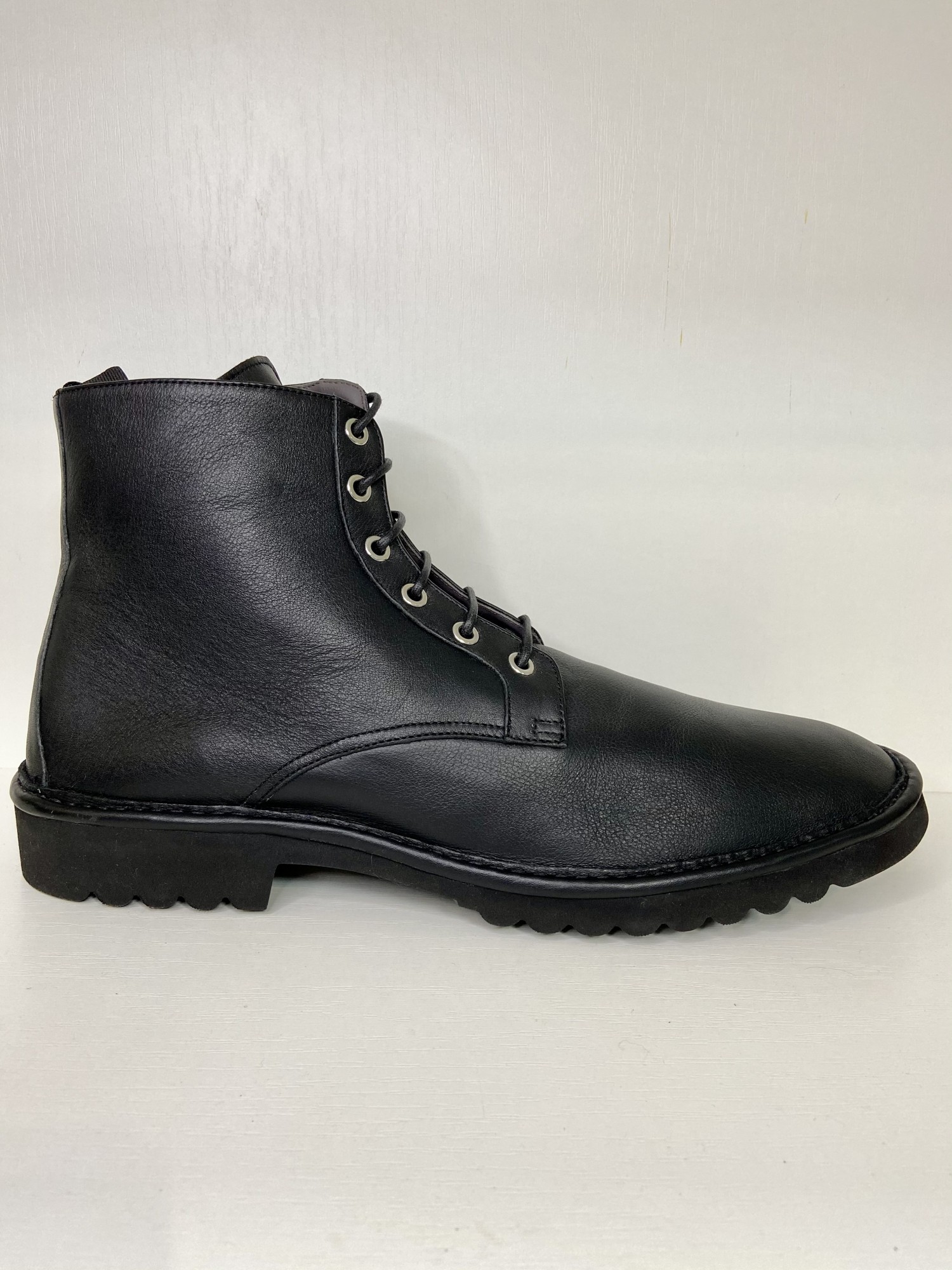 

Ботинки Pollini р.46 чёрный