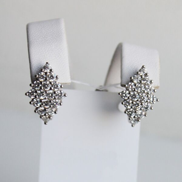 

Серебряные серьги "Martage White"