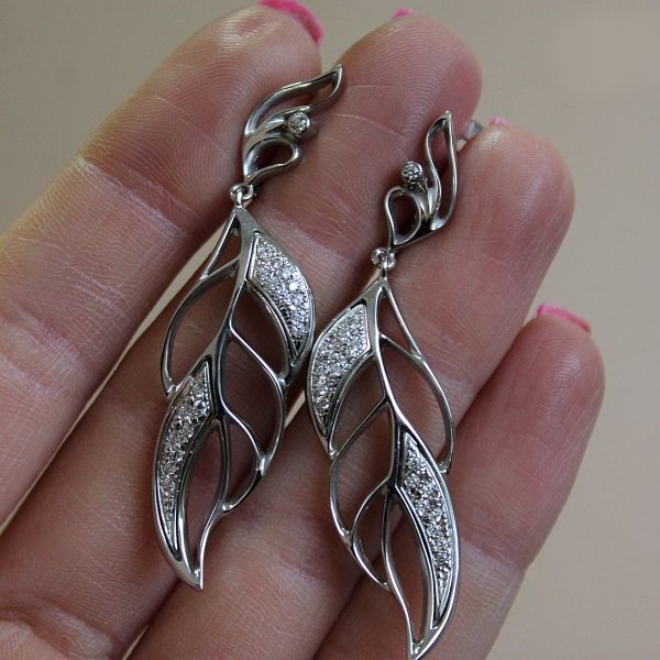 

Серебряные серьги "Feather"