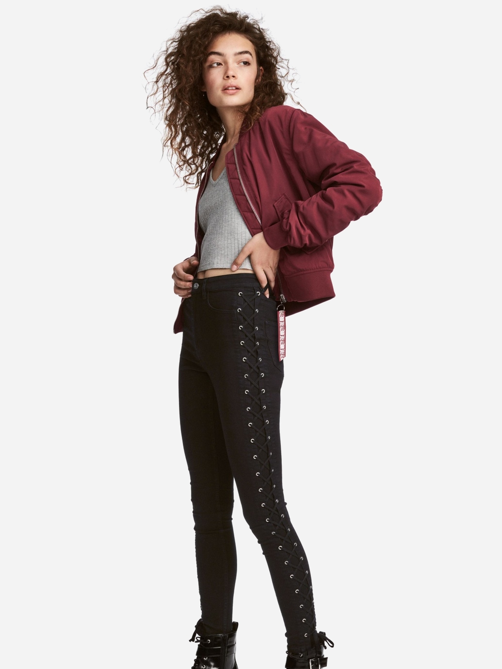 

Джинсы H&M 0553476_шнурки 34 Черные