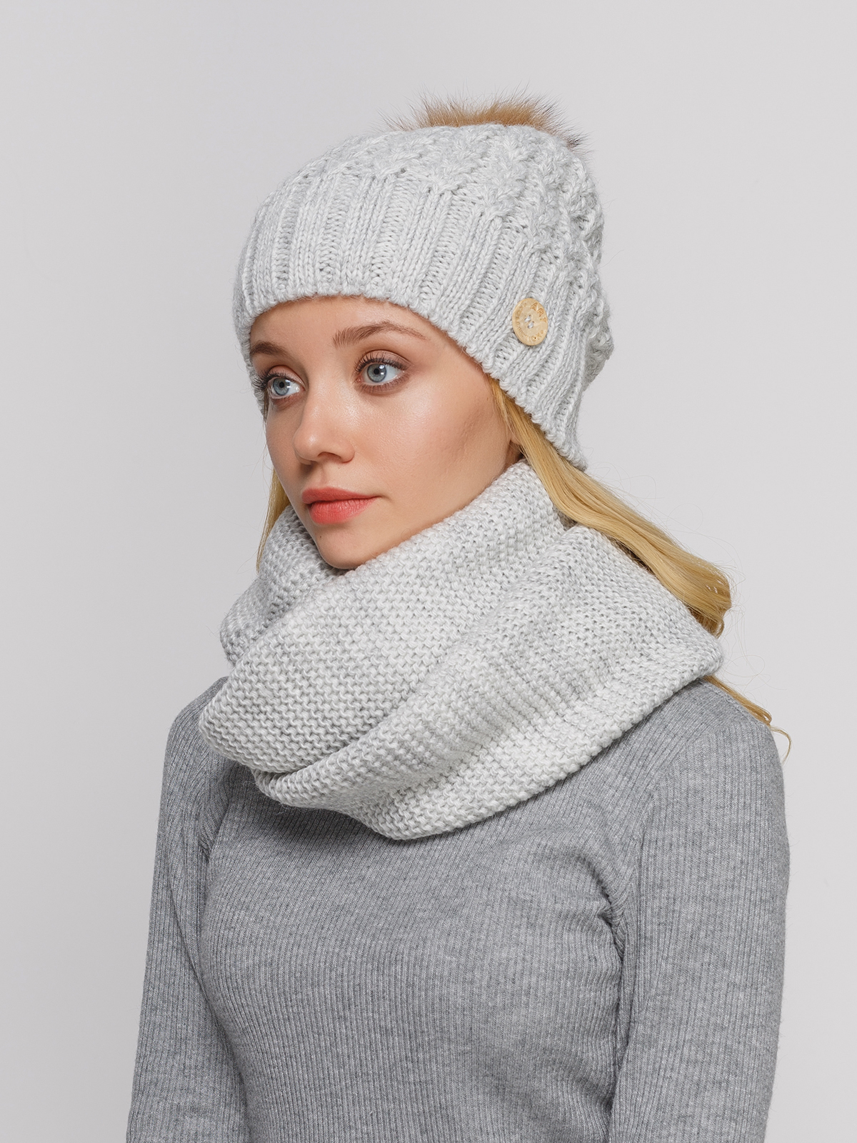 

Комплект: шапка и шарф-снуд Fashion Star 54-60 Дым 6600622