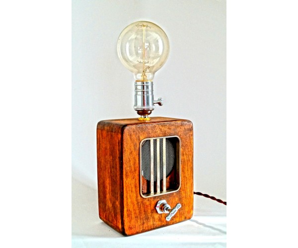 

Настольный светильник Retro Radio