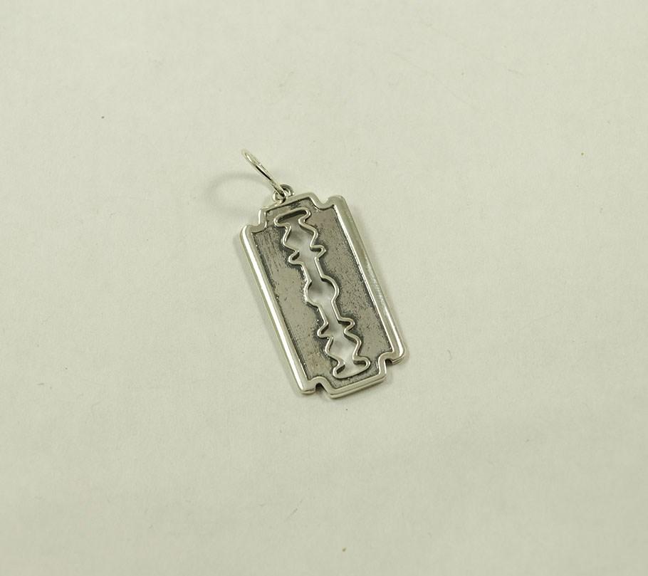 

Кулон лезвие Maxi Silver 8953