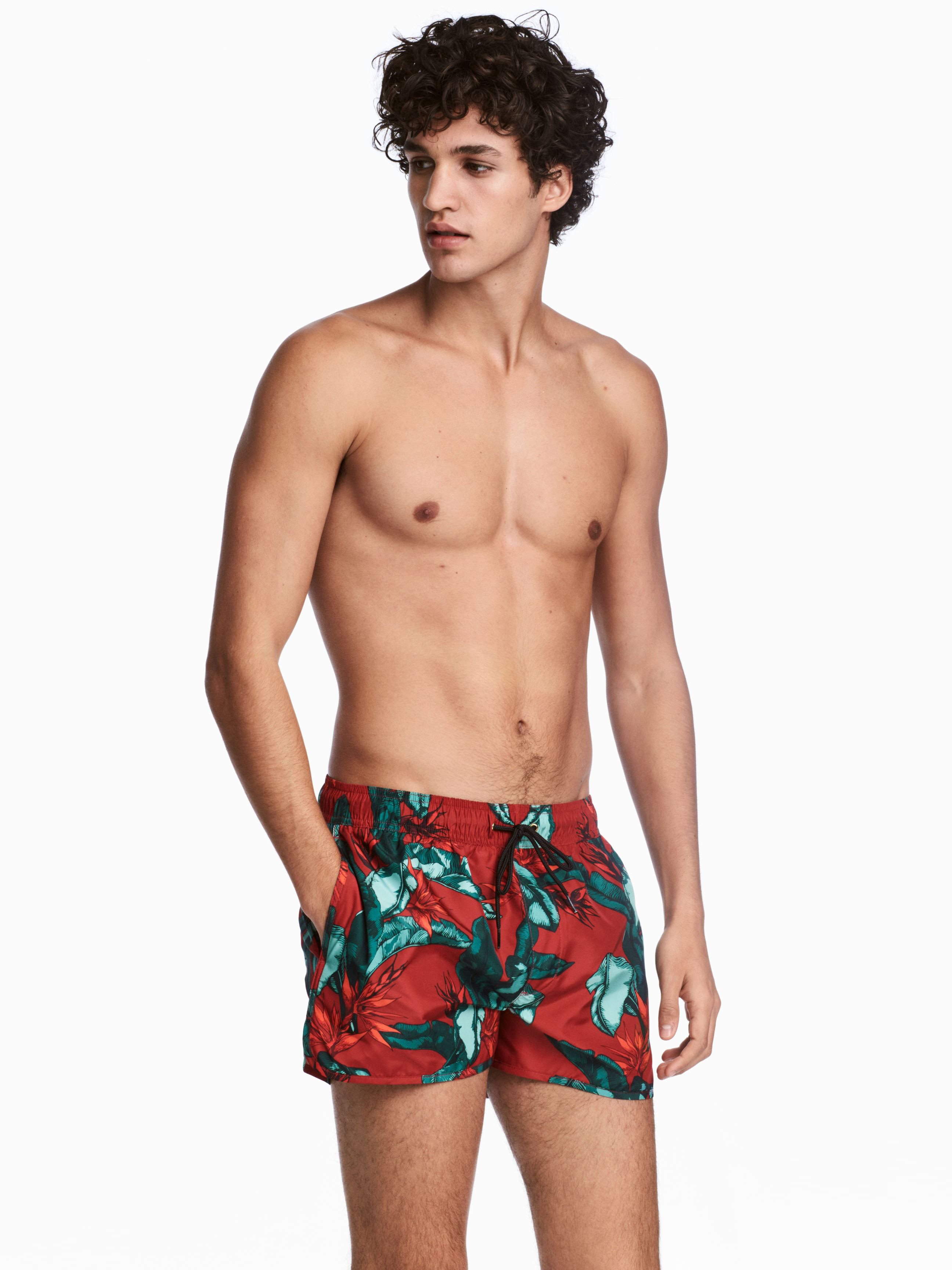 

Шорты H&M 5417636 XXL Красные/Принт