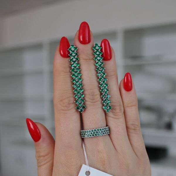 

Серебряные серьги "Rihanna Green"