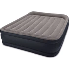 Двуспальная надувная кровать Intex 64136 (152 x 203 x 42 см) Deluxe Pillow Rest + Встроенный электронасос 220В