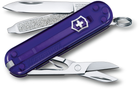 Складной нож Victorinox CLASSIC SD Colors Persian Indigo 58мм/1сл/7функ/фиол.прозр /ножн Vx06223.T29G - зображення 1