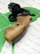 Револьвер под патрон Флобера Safari RF-431 cal. 4 мм, рукоять из массива американского ореха, покрытая твердым масло-воском - изображение 5