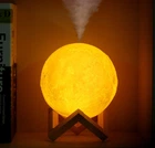 Зволожувач повітря Humidifier 3D Moon Lamp Light Diffuser у формі місяця