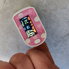 Детский пульсоксиметр на аккумуляторе Crayfish OX-838 (Li-Ion) Розовый - изображение 10