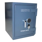 Сейф Griffon CL III.68.K.E VAROS 654x500x500 мм. черный