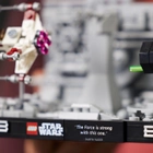 Конструктор LEGO Star Wars Діорама «Політ над Зіркою Смерті» 665 деталей (75329) - зображення 6