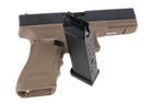 Страйкбольний пістолет WE Glock 17 Gen.3 Metal Tan GBB (Страйкбол 6мм) - зображення 5
