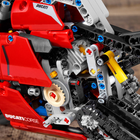 Zestaw klocków LEGO Technic Ducati Panigale V4 R 0 646 elementów (42107) - obraz 8