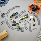 Zestaw LEGO City Trains Pociąg pasażerski 764 elementów (60337) - obraz 5