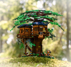 Zestaw klocków LEGO Ideas Domek na drzewie 3036 elementów (21318) - obraz 4
