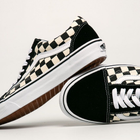 ЖІночі кеди низькі Vans Old Skool VN0A38G1P0S1 36 (6US) 22.5 см Чорний/Білий (191164680549) - зображення 3