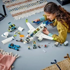 Zestaw klocków Lego City Samolot pasażerski 913 części (60367) - obraz 7