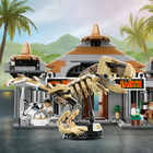 Zestaw klocków LEGO Centrum dla odwiedzających: atak tyranozaura i raptora 693 elementy (76961) - obraz 7