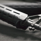 Цівка Magpul® MOE® M-LOK® Hand Guard, Carbine-Length для AR15/M4 MAG424-BLK - зображення 5