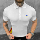 Мужское плотное Поло с принтом "Флаг Украины" / Футболка приталенного кроя белая размер M - изображение 2