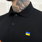 Мужское плотное Поло с принтом "Флаг Украины" / Футболка приталенного кроя черная размер S - изображение 3