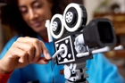 Конструктор LEGO Disney Камера вшанування Волта Діснея 811 деталей (43230) - зображення 9