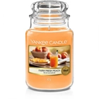 Świeca zapachowa Yankee Candle Farm Fresh Peach 623 g (5038581123578) - obraz 1