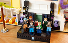 Zestaw klocków LEGO Ideas BTS Dynamite 749 elementów (21339) - obraz 4