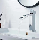 Смеситель для умывальника Lamber 287 хром